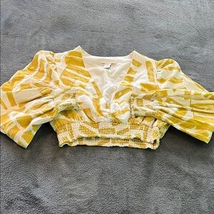 House of Harlow low front long sleeved crop new